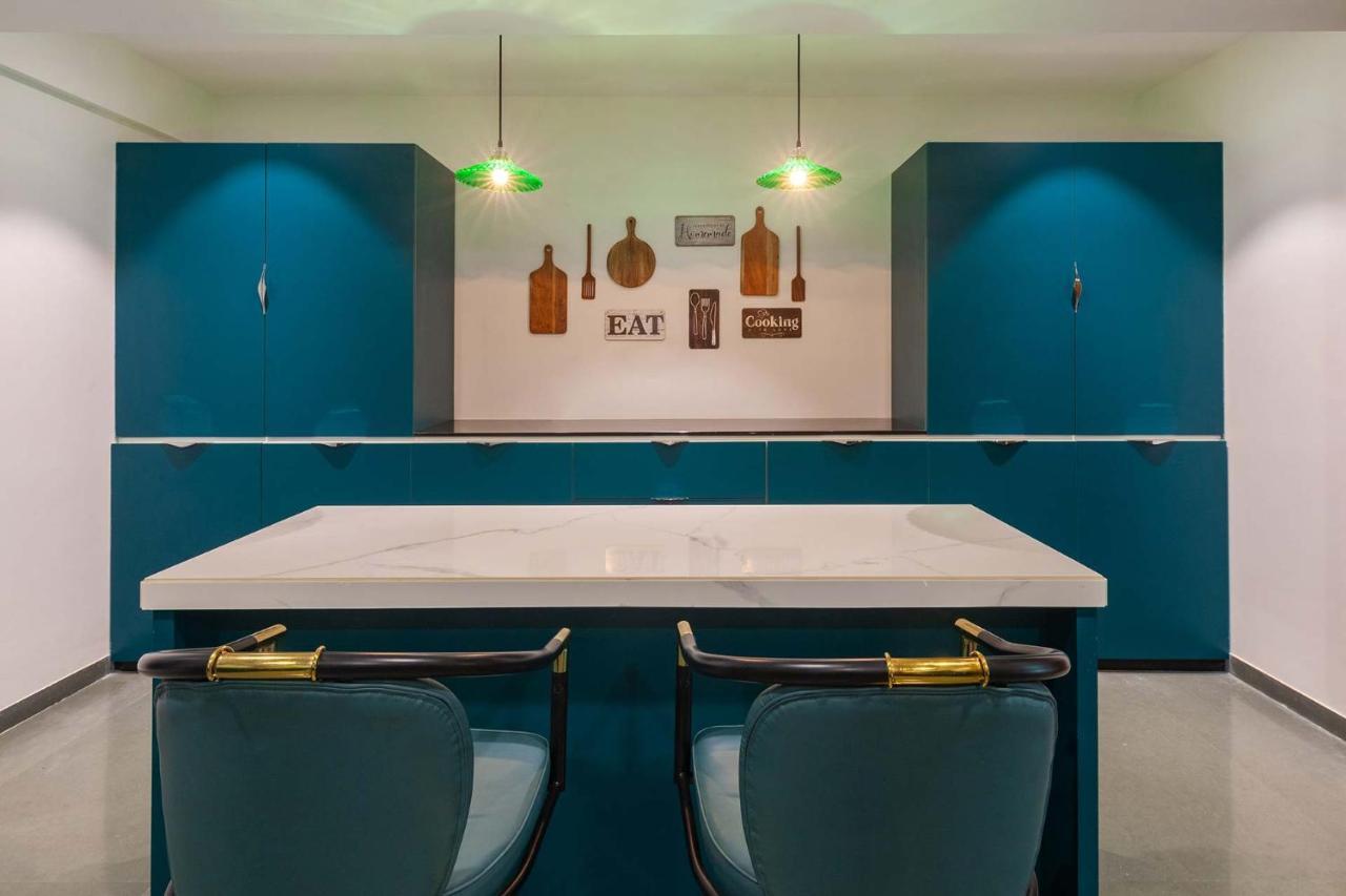 Villa Sereno By Stayvista - An Elegant And Entertaining Retreat Featuring A Swimming Pool, Outdoor Jacuzzi, Modern Interiors, And A Snooker Table Alībāg Esterno foto
