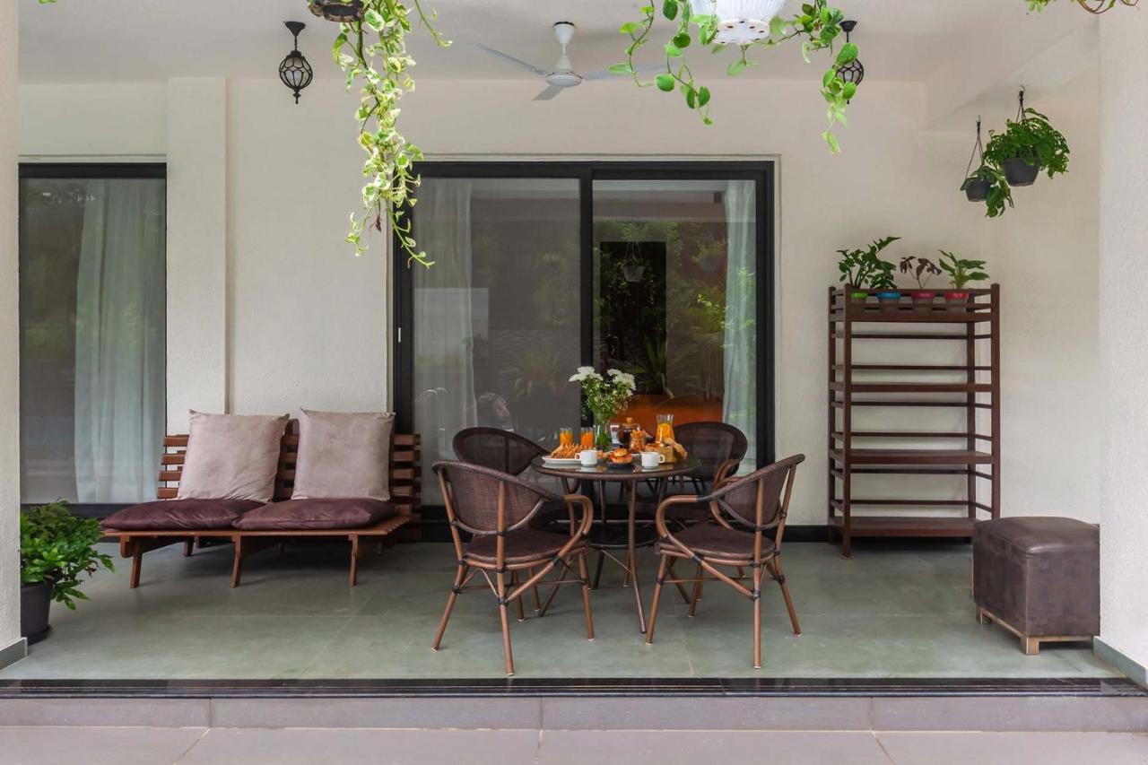 Villa Sereno By Stayvista - An Elegant And Entertaining Retreat Featuring A Swimming Pool, Outdoor Jacuzzi, Modern Interiors, And A Snooker Table Alībāg Esterno foto