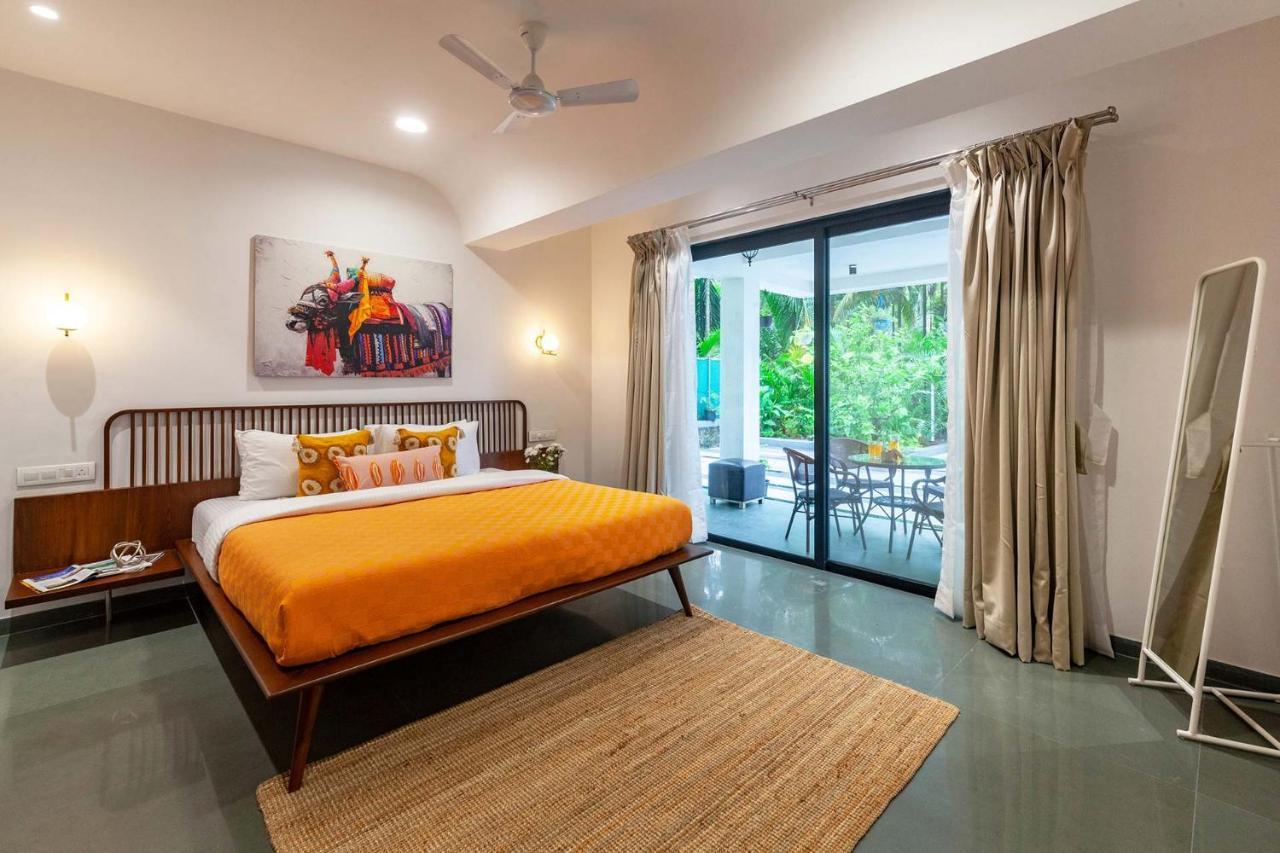 Villa Sereno By Stayvista - An Elegant And Entertaining Retreat Featuring A Swimming Pool, Outdoor Jacuzzi, Modern Interiors, And A Snooker Table Alībāg Esterno foto