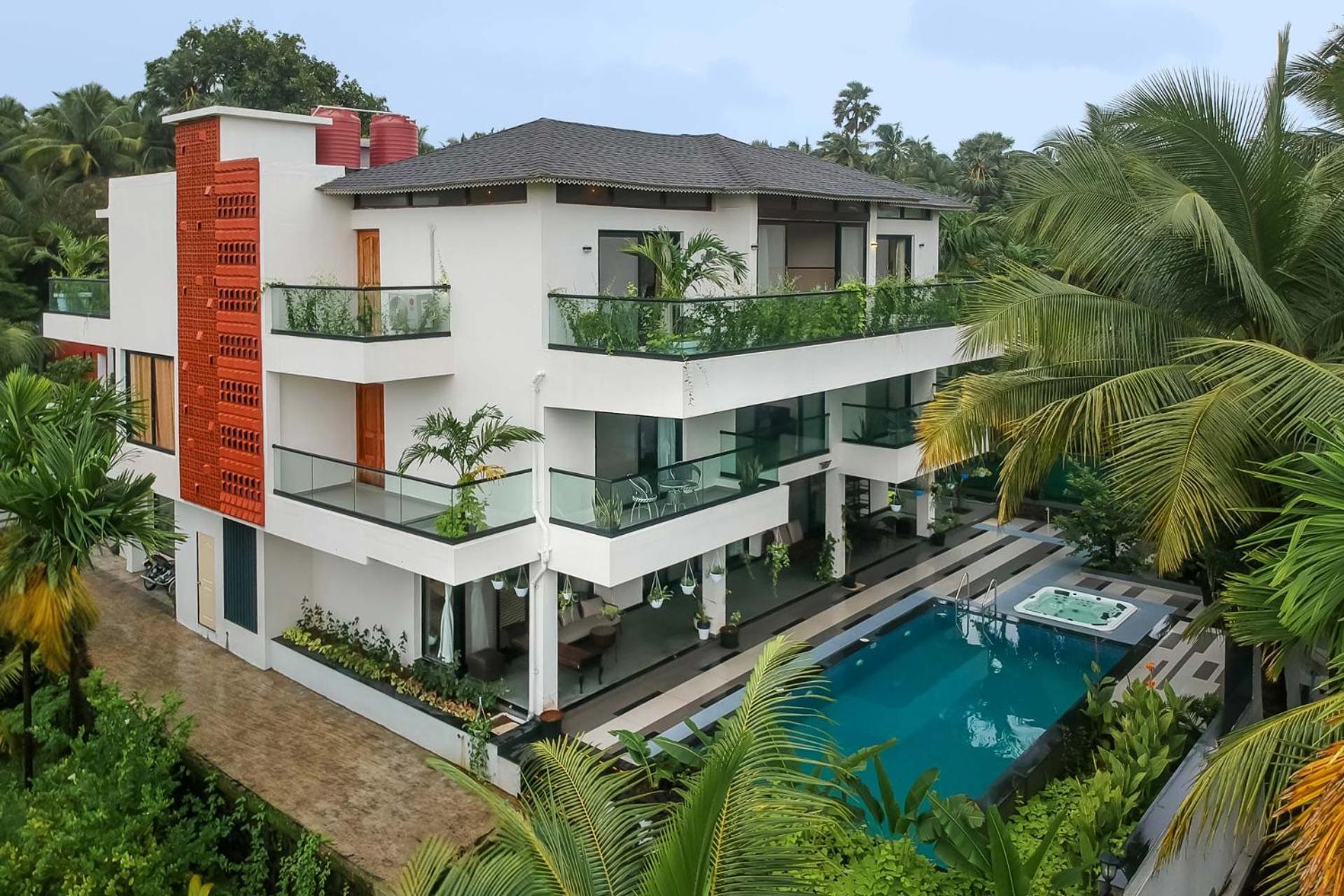 Villa Sereno By Stayvista - An Elegant And Entertaining Retreat Featuring A Swimming Pool, Outdoor Jacuzzi, Modern Interiors, And A Snooker Table Alībāg Esterno foto